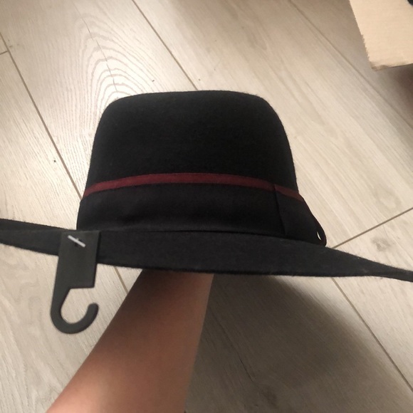 Black Wool Felt Fedora Hat - Picture 3 of 4